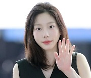 태연 ‘다정한 손인사’[포토엔HD]