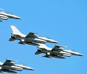 미, 우크라에 F-16 지원 승인… 게임 체인저 될까