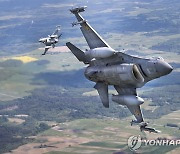 "미국, 덴마크·네덜란드 통한 우크라 F-16 제공 승인"(종합)