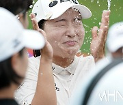 [Ms포토] 한진선 '언제나 맞고 싶은 물세례'