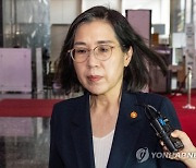 잼버리서 야영 안한 여가부 장관…"신변위협 협박 때문" 해명