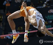 우상혁, 예선 4위로 세계선수권 남자 높이뛰기 결선 진출