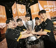 LCK 3연패 젠지, 새 왕조 열었다