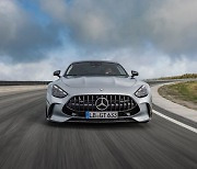 '포르쉐 911 라이벌' 벤츠 AMG GT, 2세대엔 가족이 탄다