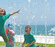 영남 최고 체감 35도 폭염특보 발령…경남 일부 소나기 예고