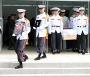 故 채 상병 부모 “정식 경찰 수사로 진실 규명되길”