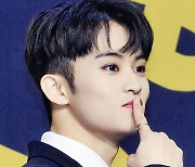 NCT 마크 미성년자 악플러 예외적 선처→사과문 공개 “깊이 반성” [공식]