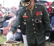 국방부, 해병1사단장 '과실치사' 혐의 빼고 경찰 이첩