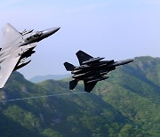 공군, 순항미사일 추적·요격훈련…F-35A·F-15K·헬기 등 동원