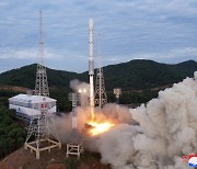 South warns North over satellite launch, Pyongyang ups rhetoric