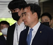 [속보]검찰, '민주당 돈봉투 의혹' 윤관석 구속기소