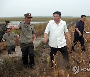 北김정은 "김덕훈 내각 극심하게 문란"…총리 콕 집어 맹비난(종합)