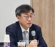 "국내 초거대 AI 굳건…새 KT CEO, 통신 경쟁력 회복했으면"