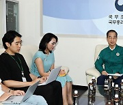 현안 답변하는 한덕수 국무총리