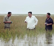 "인민군 지휘관들처럼 하라"... 북한, 위성 발사 앞두고 '군부' 띄우기