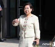 KCGI운용 "현정은 회장 사내이사 사임하라" 현대엘리베이터 신고가