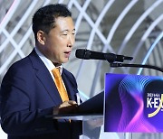 [2023 뉴시스 한류 엑스포]축사하는 박성원 문화체육관광부 차관보