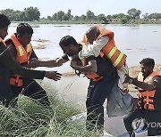 Pakistan Floods Evacuations