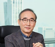 “보고서는 한 장!” “한시처럼 절제” KT 임직원, 김영섭 대표에 긴장