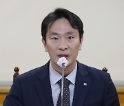 이복현 "美 고금리 장기화 우려…리스크 관리 철저히"