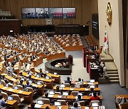 '국가·지자체가 진로 교육 지원'…교육기본법 개정안 국회 통과