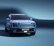 기아, 中시장 재탈환 노린다…준중형 전기 SUV 'EV5' 최초 공개