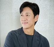 '잠' 이선균 "유재선 감독, 봉준호가 칭찬하는 이유 알겠더라" [인터뷰①]