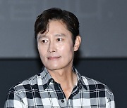 이병헌, 카리스마 ‘영탁’의 박수 [포토엔HD]