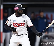 '알포드 4안타' KT, 롯데에 8-6 승리…롯데 6연패 수렁