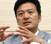 선거사무소 문여는 김태우…국힘, 공천은 여전히 '신중'