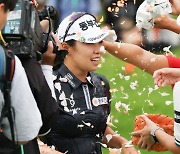 KLPGA 한화클래식 2023 우승…가을 향기 맡고 ‘김수지가 돌아왔다’