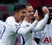 Confident Spurs cruise to 2-0 win over Bournemouth