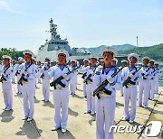 '해군절' 맞은 북한…"조국수호 항로 위에 승리 떨치리"