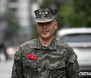 '항명' 혐의 박정훈 전 해병대 수사단장 군검찰 출석