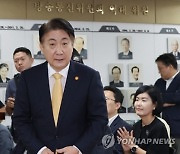 [사설] 신임 李방통위원장, 오직 공정의 잣대로 현안 풀어나가길