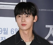 [포토] 황민현, '어디서든 빛나는 조각'