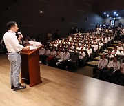 “수도권서 민주당 1석이라도 이겨야”…與 연찬회서도 ‘수도권 위기설’