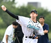 진우영, '마이너리그 방출 후 KBO 도전' [사진]