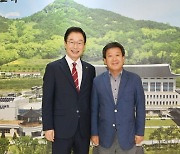 남한권 울릉군수, 경북도 교육감에 학교복합시설 지원 건의