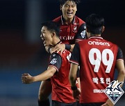 [케리뷰] '이의형 3경기 연속골' 부천, 안산에 2-1 승리…4경기 무패