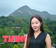 ‘잔혹한 인턴’ 엄지원 “베테랑 라미란, 같이 일하기 너무 좋아” [인터뷰①]