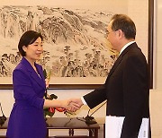 외교부 2차관, 중국에 아시안게임 기간 한국인 안전 관심 당부