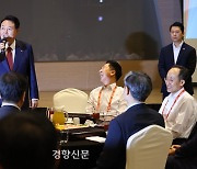 [사설]철 지난 이념·반국가 딱지로 나라 동강 내는 ‘반쪽 대통령’