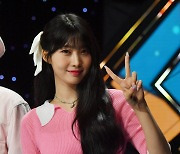 에버글로우 시현, 눈에 확 띄는 mc 표정~ [포토엔HD]