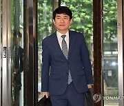 이균용, 가족 보유 비상장주식 재산신고 안해