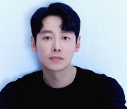 김동욱, 올 겨울 비연예인과 비공개 결혼 "따뜻한 축하 부탁"