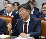 대통령실 "끝까지 공산주의자 홍범도와 전향한 박정희는 달라"