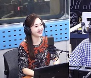 김다영 "취준생 신조어 '무전무업', 돈 없으면 취업도 할 수 없다는 안타까운 뜻" (철파엠)