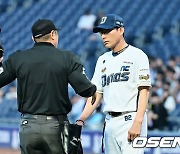 KBO, 퇴장 후 경기 고의 지연시킨 NC 강인권 감독에 제재금 100만원 부과 및 경고 조치