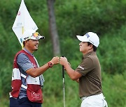 [Ms포토] 김승혁 '버디 잡고~'